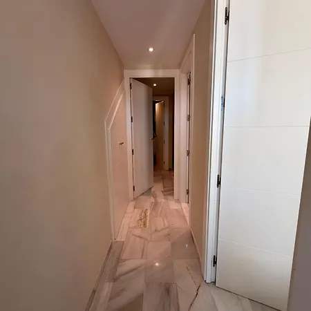 Marina View Escape - 2 Bedrooms Marbella